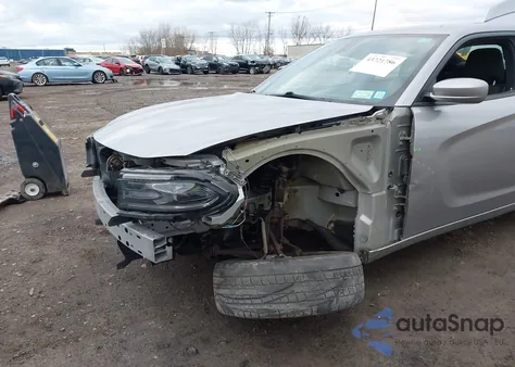 2015 Dodge Charger Sxt z USA, uszkodzony, nr VIN 2C3CDXJG1FH875456